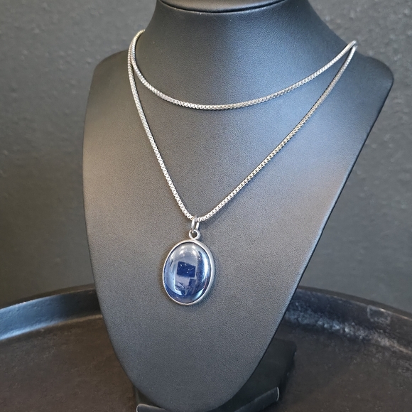 Jewelry - Vintage Blue Glass Cabochon Pendant Necklace (Mid-Century, c. 1940–1960)